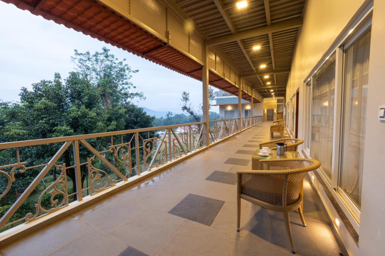 Honeydewwz Exoticaa Hotel & Resort Chikmagalūr Εξωτερικό φωτογραφία
