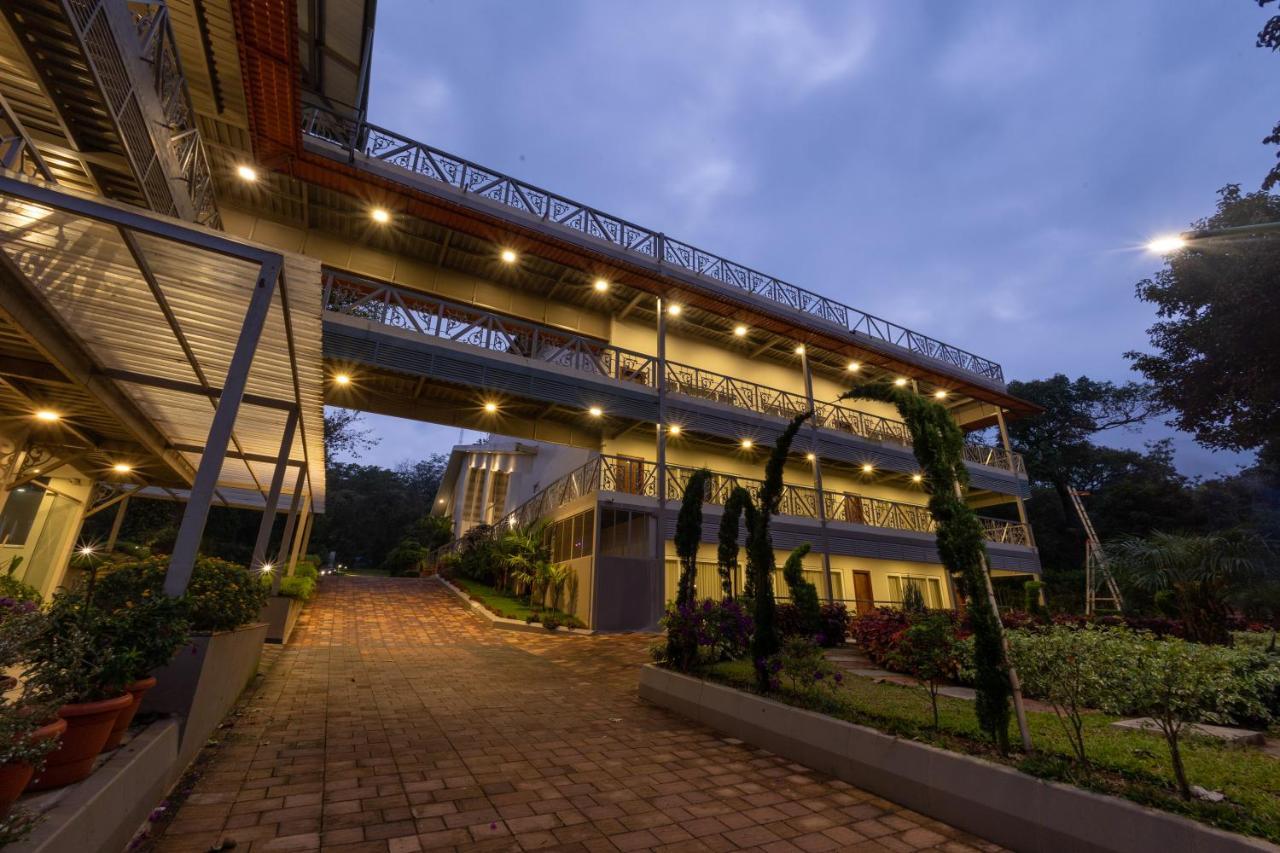 Honeydewwz Exoticaa Hotel & Resort Chikmagalūr Εξωτερικό φωτογραφία